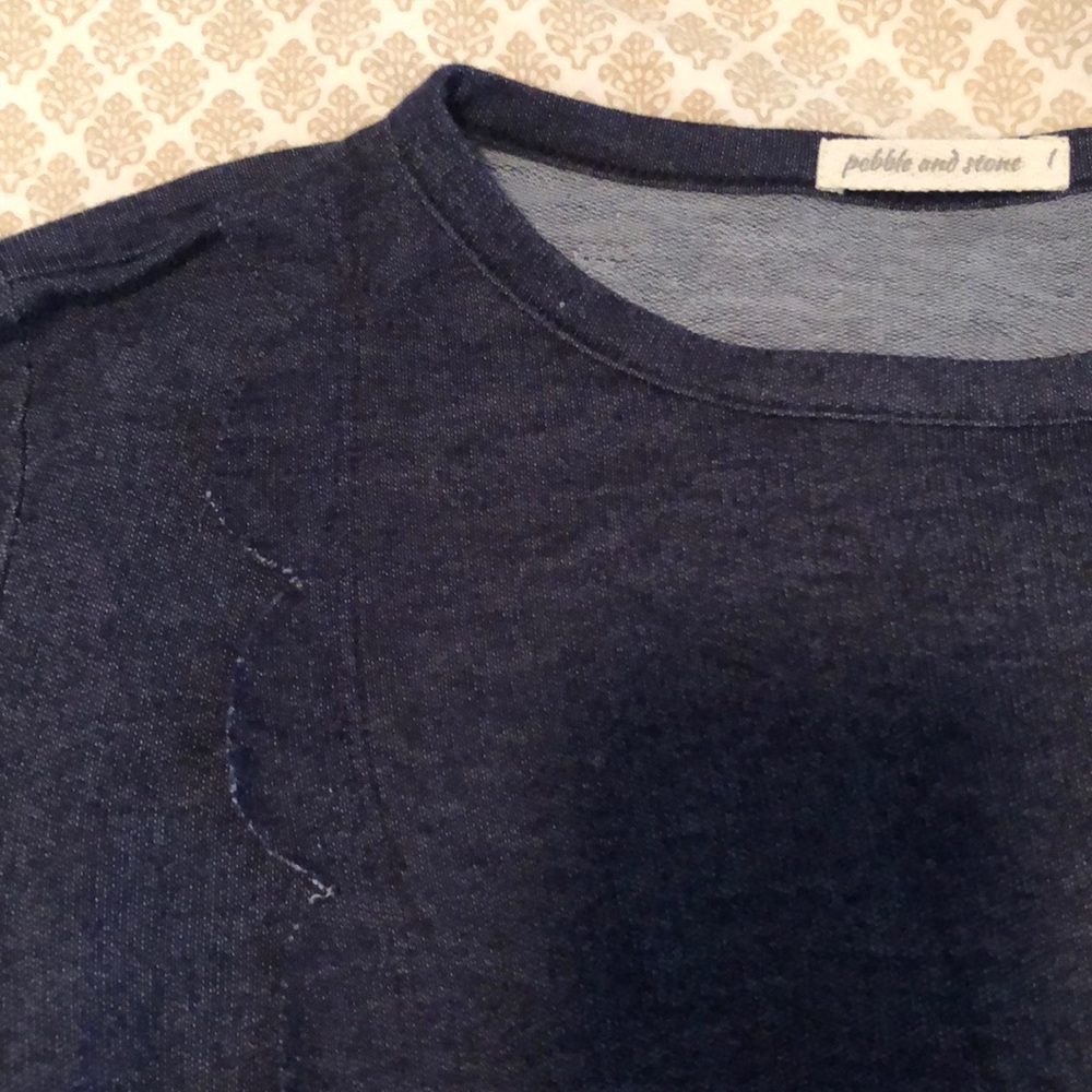 Pebble and Stone soft thin sweatshirt top Blue Lg